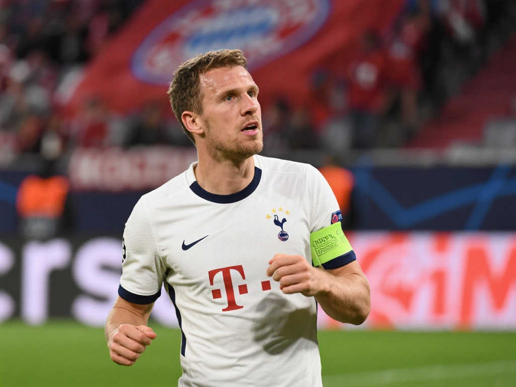 小猪:凯恩若夺欧冠将提升历史地位,拜仁对本赛季表现未必完全满意 小猪:凯恩若夺欧冠将提升历史地位,拜仁对本赛季表现未必完全满意